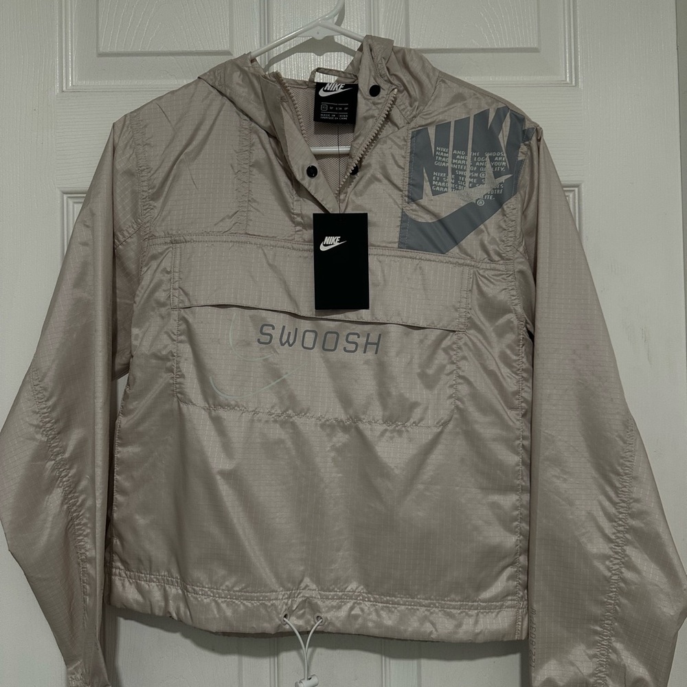 NWT Nike Windbreaker